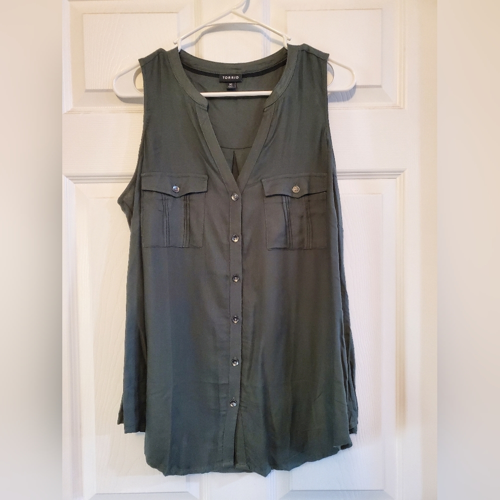 Torrid blouse size 00